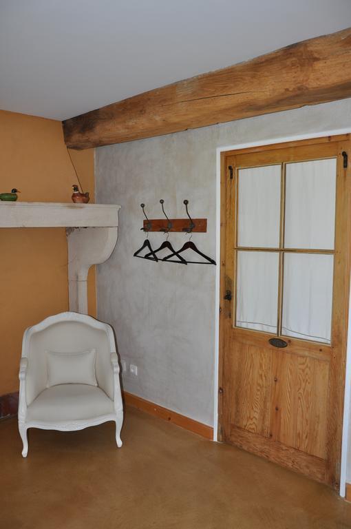 B&B La Cerisaie Francheleins Habitación foto